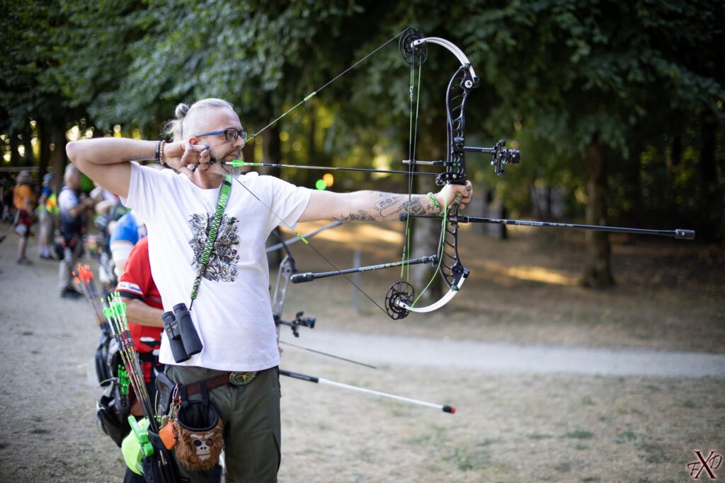 Benjamin sur le pas de tir du Championnat de France 3D 2026